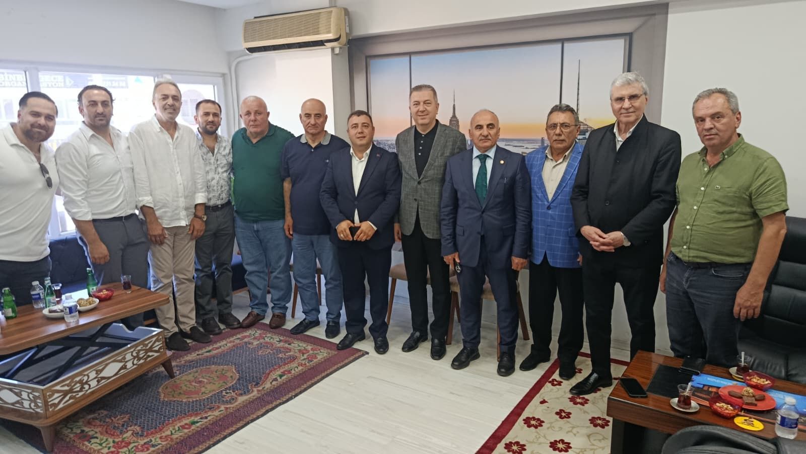 Rize Milletvekili Harun Mertoğlu’ndan Köroğlu Gayrimenkul’e ziyaret