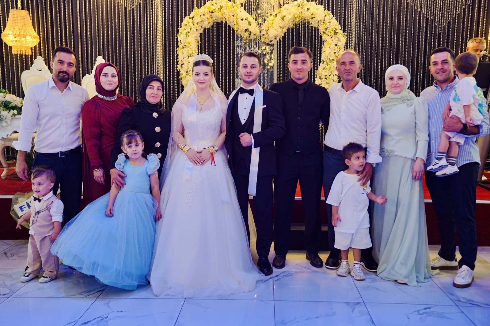 Dörtyol sanayi esnafı Şen ailesinin mutlu günü